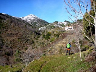 Marche d'approche : la neige pas loin